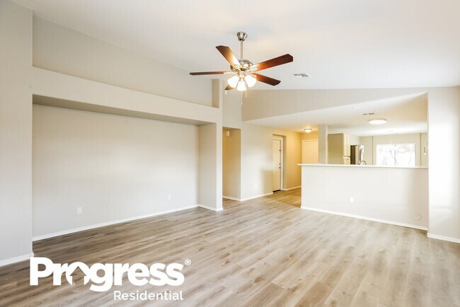 Building Photo - 1607 W Nancy Ln