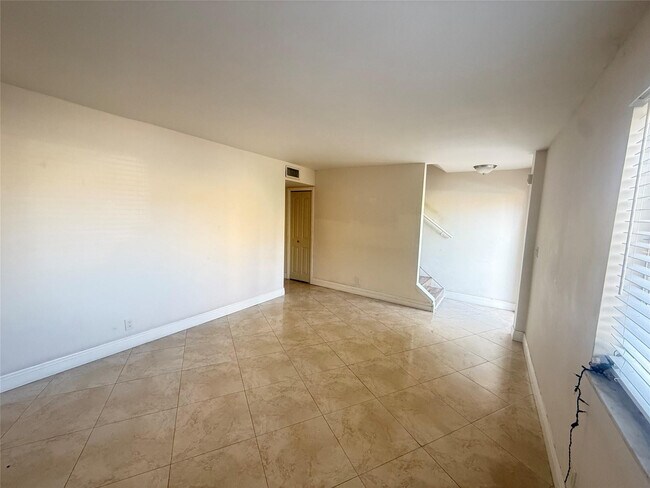 Foto del edificio - 5646 Blueberry Ct