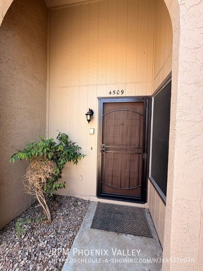 Building Photo - 4509 W Continental Dr