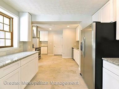 Building Photo - 4 br, 3 bath House - 875 Hereford Drive