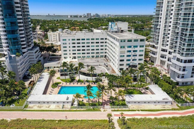 Building Photo - 6345 Collins Ave