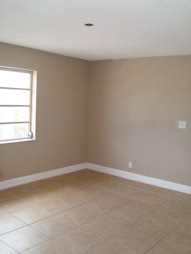 Foto del edificio - 1440 SW 4th Ave