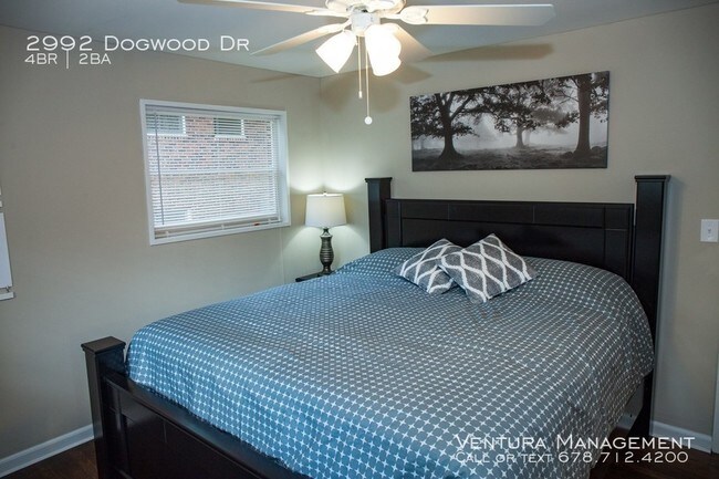 Building Photo - 2992 Dogwood Dr