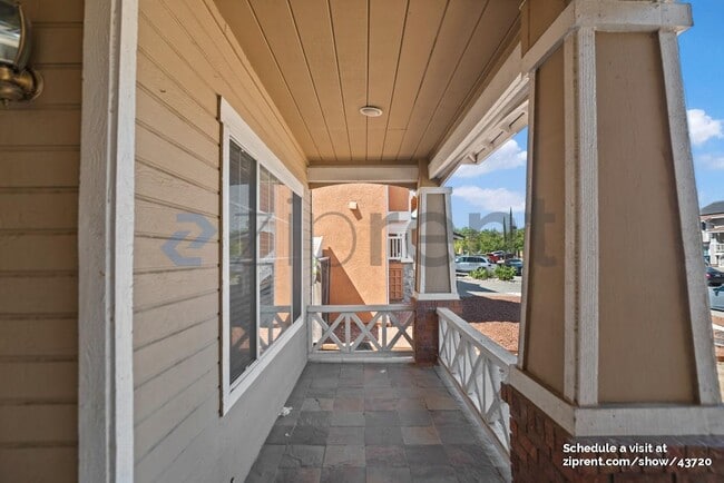 Foto del edificio - 2341 Whitetail Dr