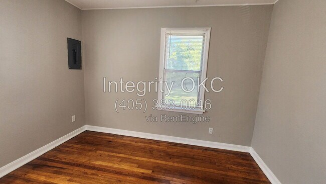 Foto del edificio - 409 N Key Blvd