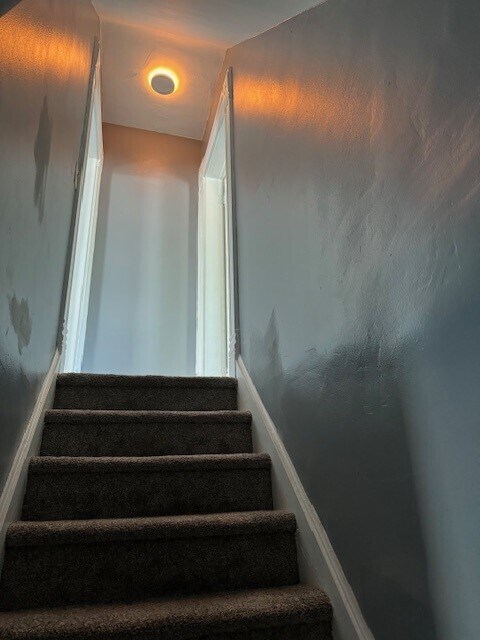 Foto del edificio - 357 W 2nd Ave