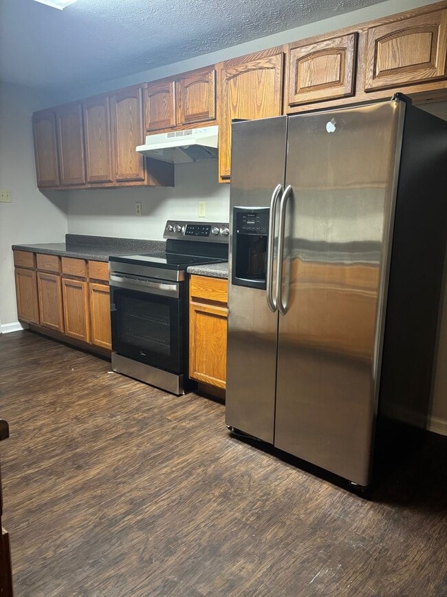 Building Photo - 00876