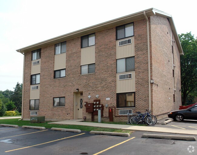 Building Photo - 269-271 W Strong St