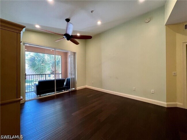 Foto del edificio - 1160 Reserve Way