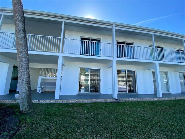 Foto del edificio - 902 Gibbs Rd