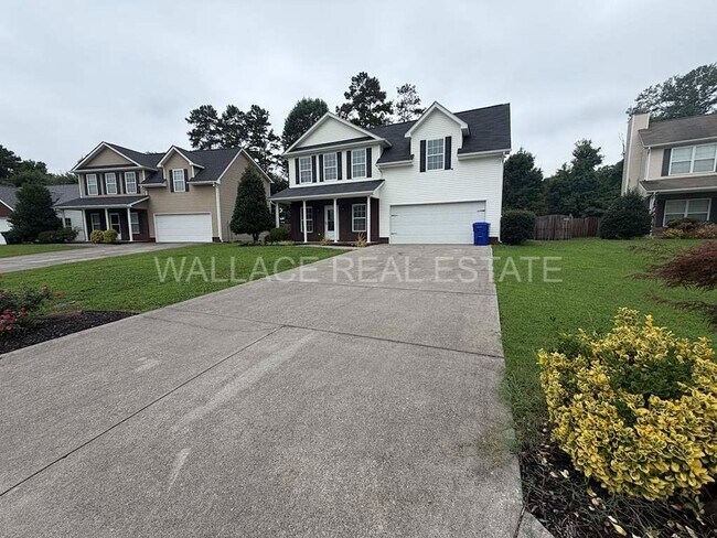 Building Photo - FANTASTIC 3 BEDROOM, 2.5 BATHROOM HOME IN S. KNOXVILLE!!