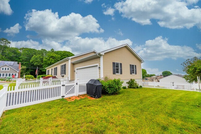 Foto del edificio - 4 Sunrise Ave