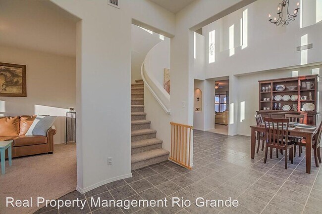 Building Photo - 3 br, 2.5 bath House - 500 5th Street