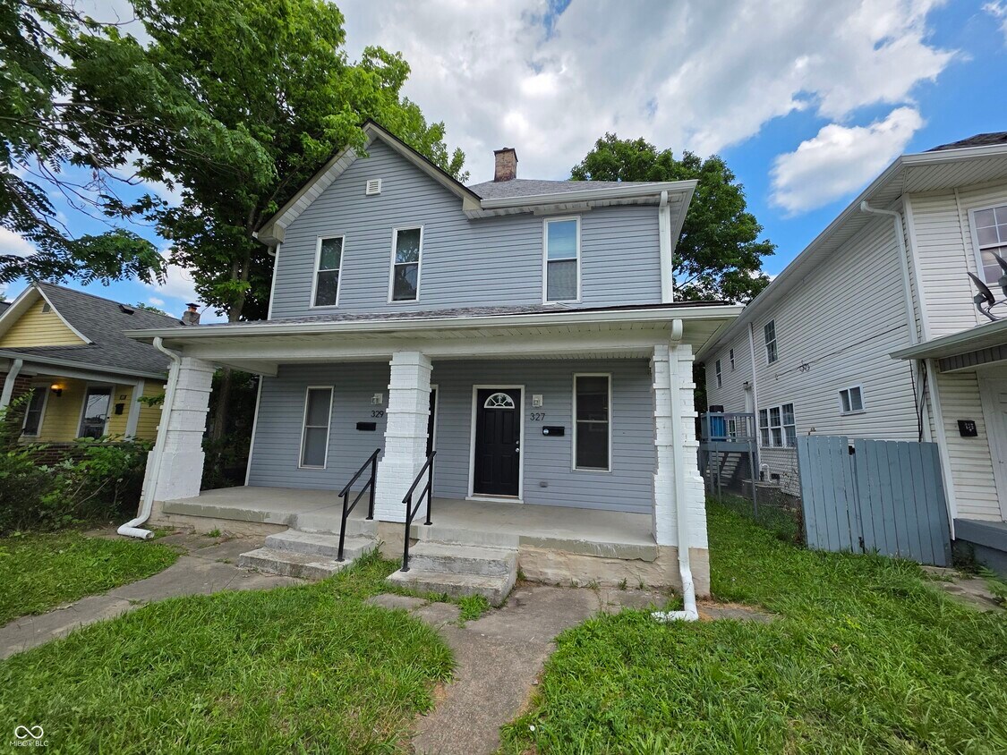 Foto principal - 327 N Sherman Dr