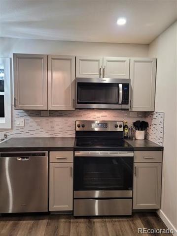 Building Photo - 511 Hilltop Dr