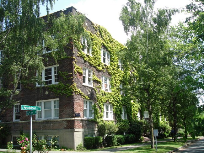 Building Photo - The Ragley Apartments