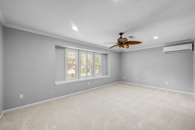 Foto del edificio - 30 Village Knoll Pl