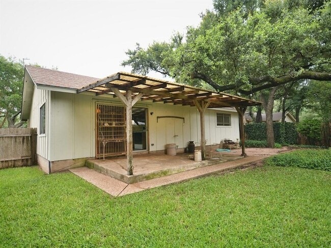 Building Photo - 11710 Big Trail