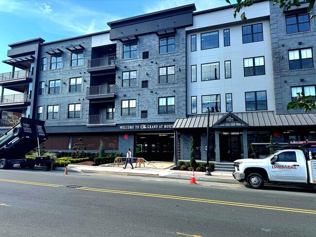 Building Photo - THE GRAND AT MORRIS