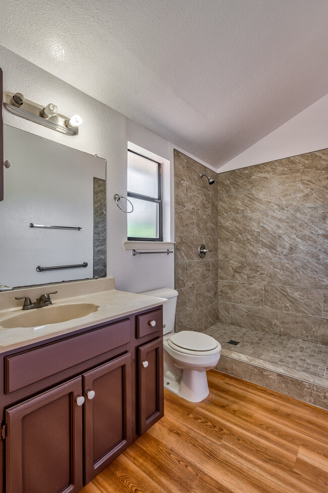 Building Photo - 7324 Canyon Run Dr