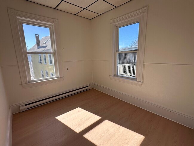 Foto del edificio - 23 Tower St