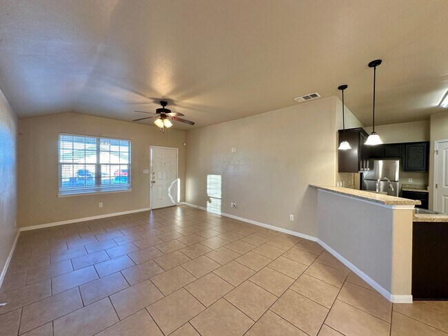 Foto del edificio - 4600 Cambridge Dr