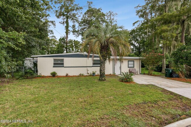 Foto del edificio - 1766 Brookview Dr S