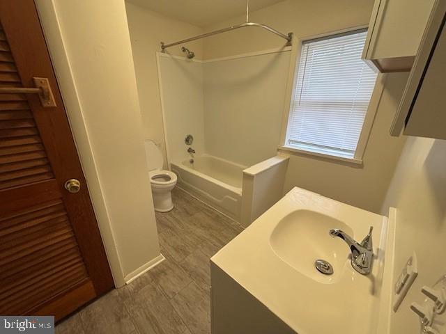 Foto del edificio - 1634 W Market St