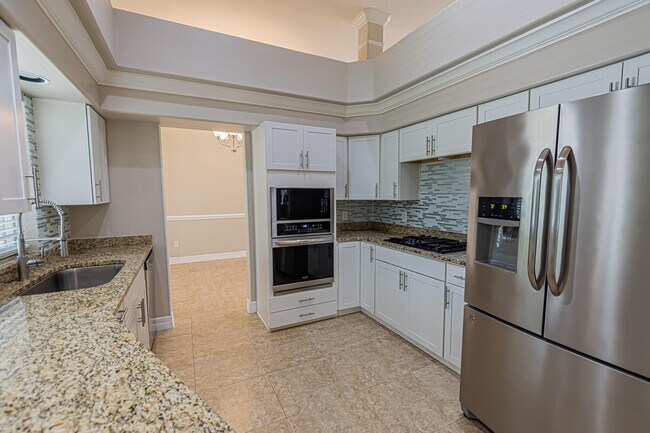Foto del edificio - 1326 SW Briarwood Dr