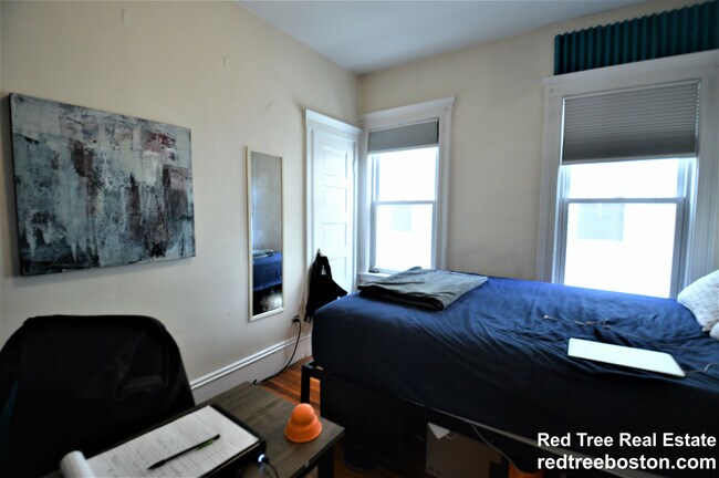 Foto del edificio - 67 Washburn Ave