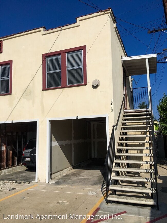 Building Photo - 123 1/2-123 1/2 E Ave 44
