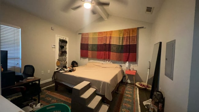 Foto del edificio - 9254 Forest Ln