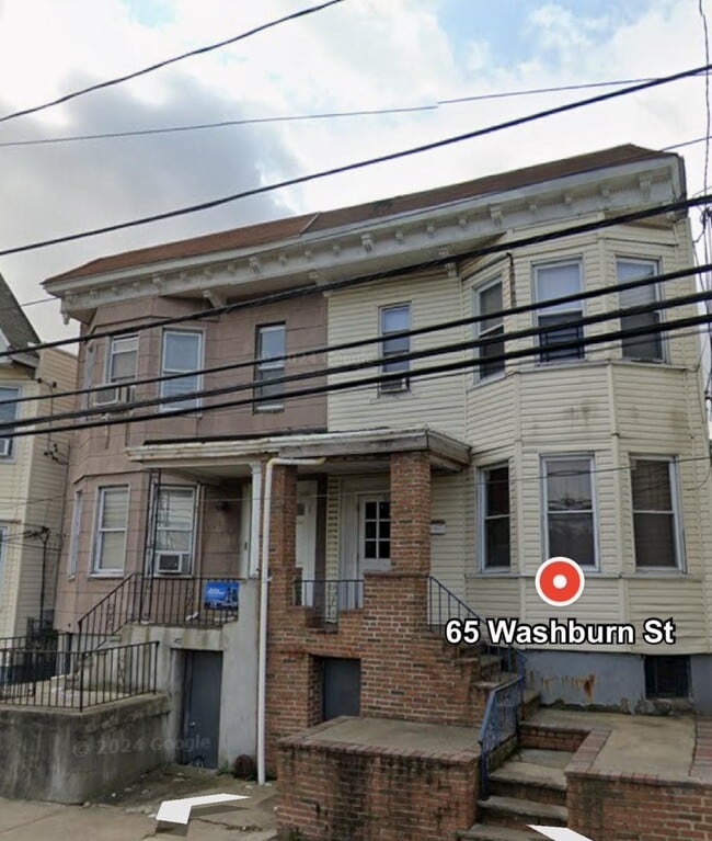 Building Photo - 65 Washburn St