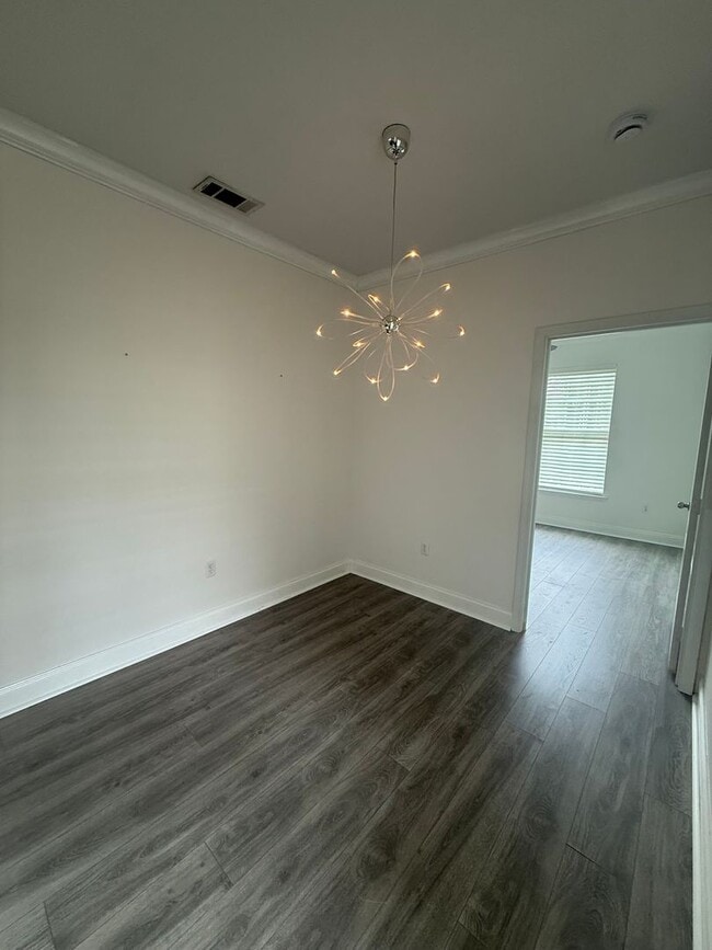 Building Photo - STUNNING VIEWS! AVAILABLE NOW!
