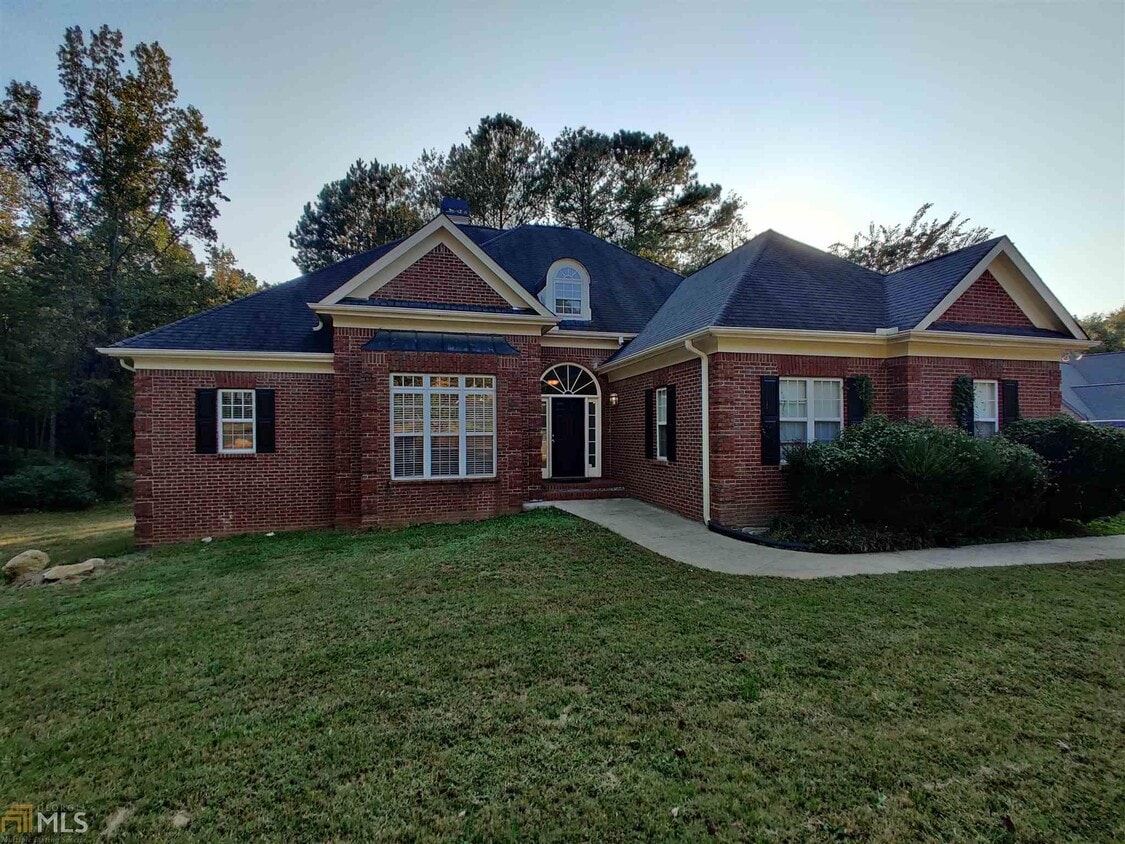 135 Magnolia Dr, Oxford, GA 30054 House Rental in Oxford, GA