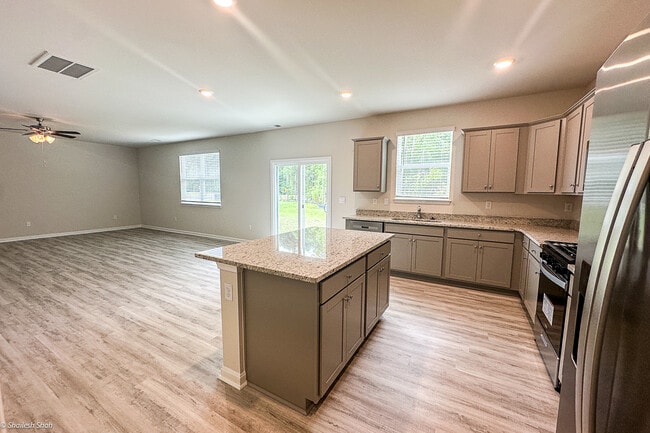 Foto del edificio - 4044 Brians Ln