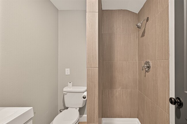 Foto del edificio - 5711 Brady St