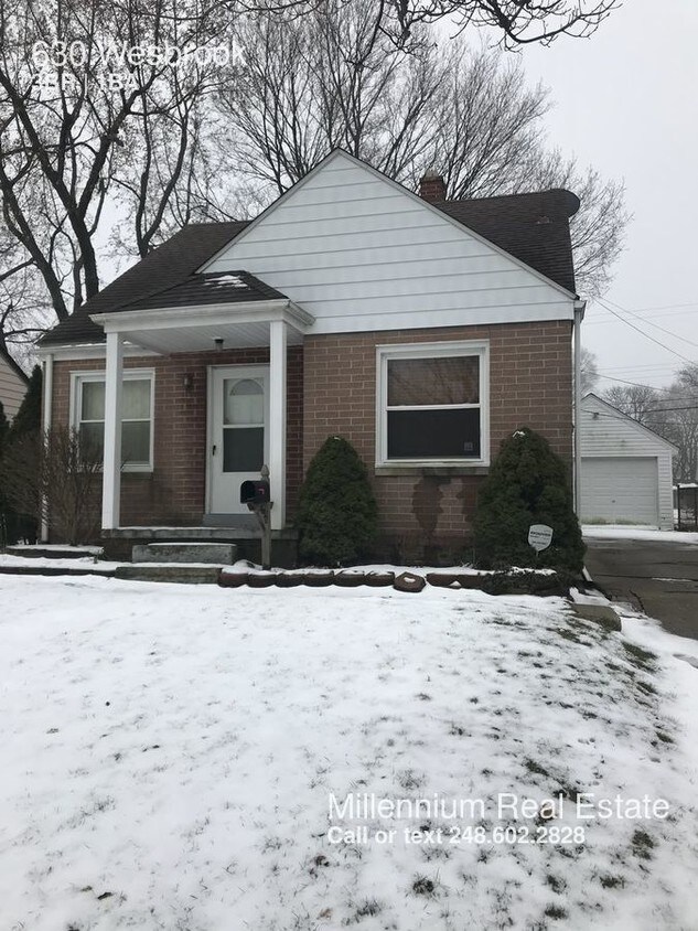 Primary Photo - 630 Wesbrook St