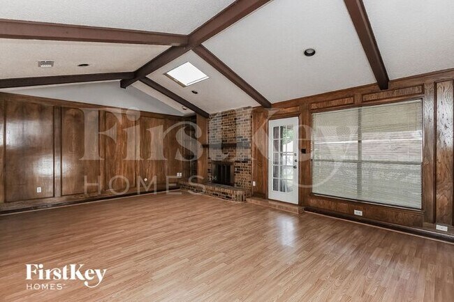 Foto del edificio - 3944 Misty Meadow Dr