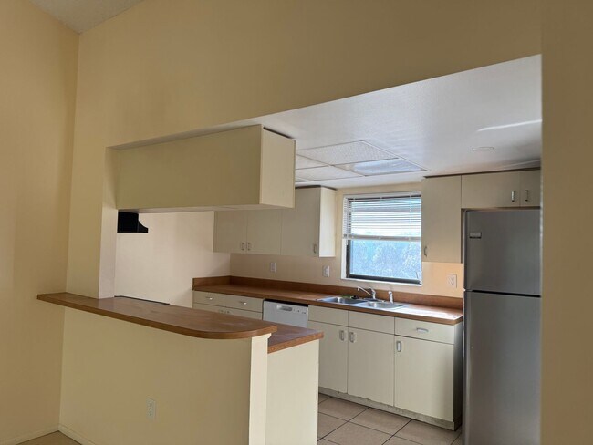 Foto del edificio - Spacious 2 bedroom/ 2 bathroom condo in Sarasota