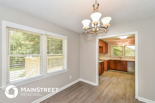 Building Photo - 4705 Jaybird Ln SW