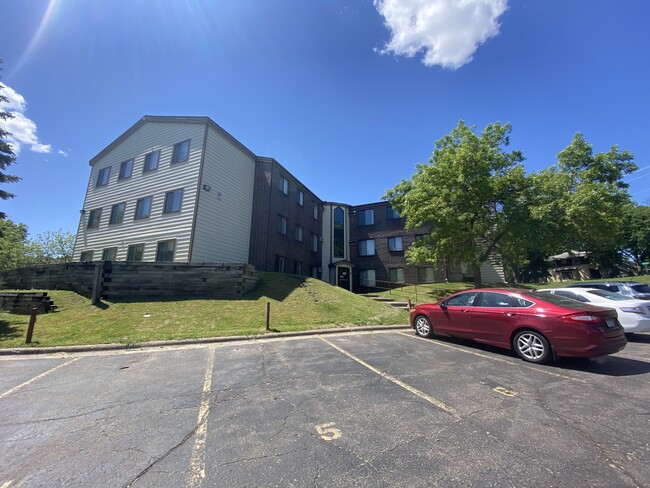 East side - Windy Hill Apartments