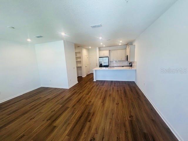 Foto del edificio - 11525 Straits Wy