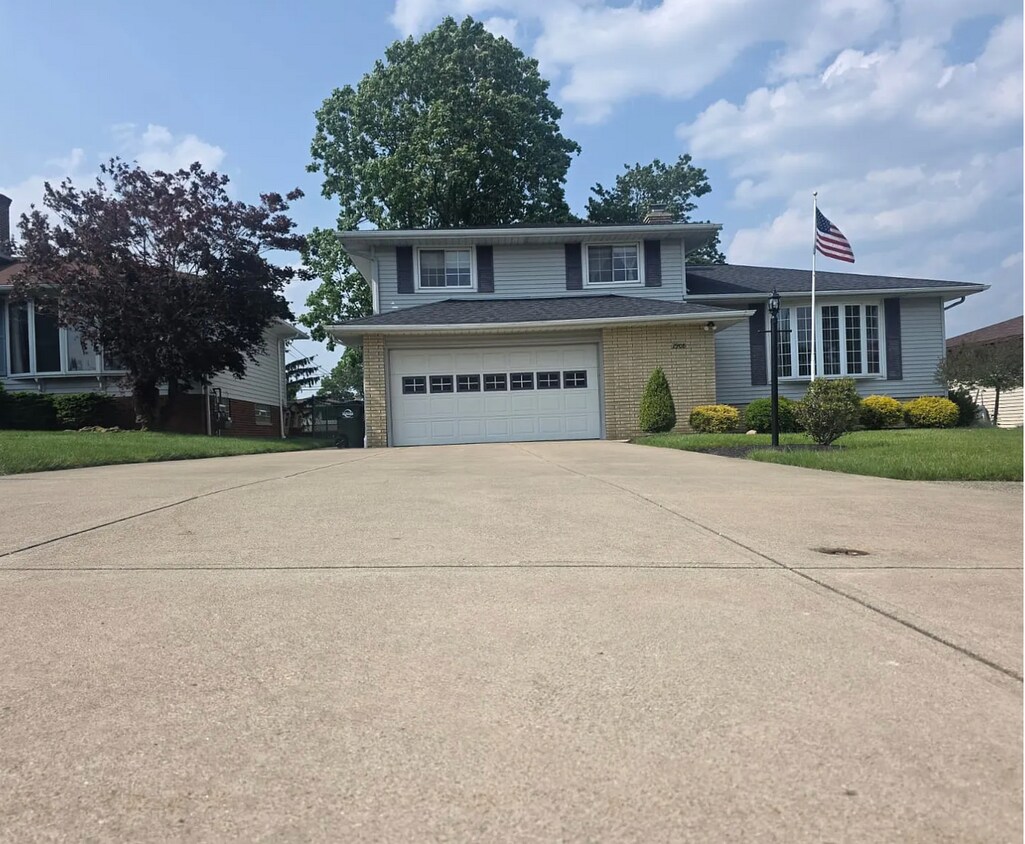 Foto principal - 2908 Bowmen Ln