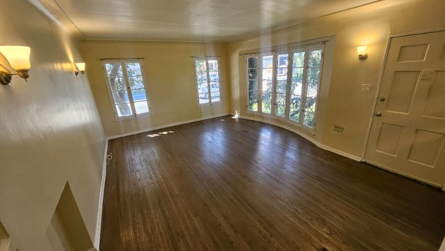 Building Photo - 6290 Commodore Sloat Dr