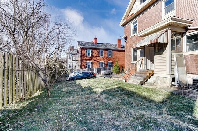 Foto del edificio - 985 Windsor St