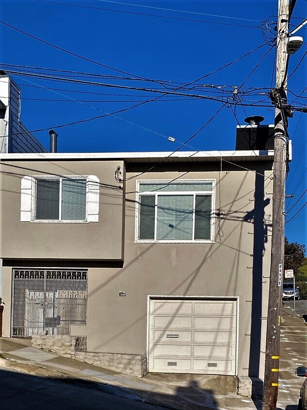 1393 Goettingen St, San Francisco, CA 94134 House Rental in San Francisco, CA