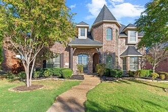 Building Photo - 4542 Carraway Dr