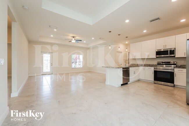 Building Photo - 4451 Sargon Ave