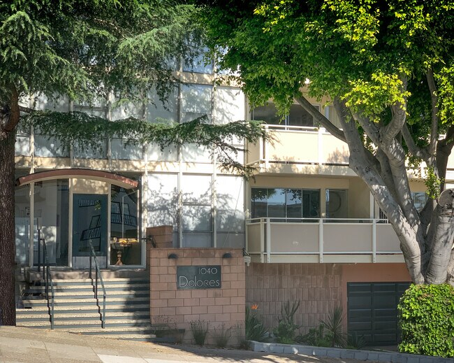 Building Photo - 1040 Dolores St